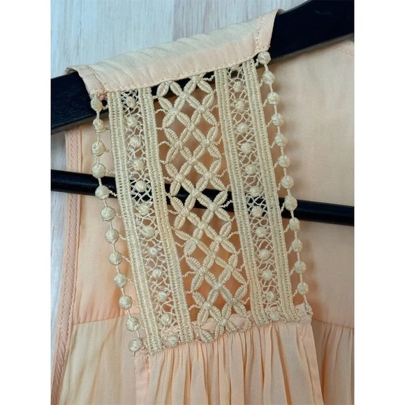 Ramy Brook Reese Blouse Apricot Nectar Orange V-Neck Sleeveless Crochet Size M - Picture 3 of 6
